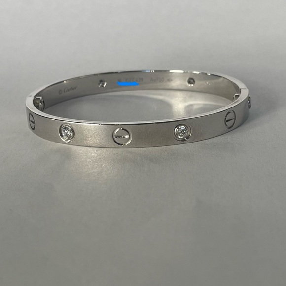 Cartier 18k Love Collection White Gold Four Diamond Bracelet, box & screwdriver - Picture 12 of 13